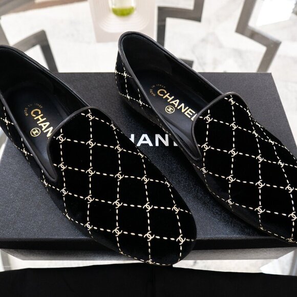 Chanel Black Velvet Diamond CC Patterned Moccasin Loafers | Size 8 | UK 38 - Picture 5 of 16